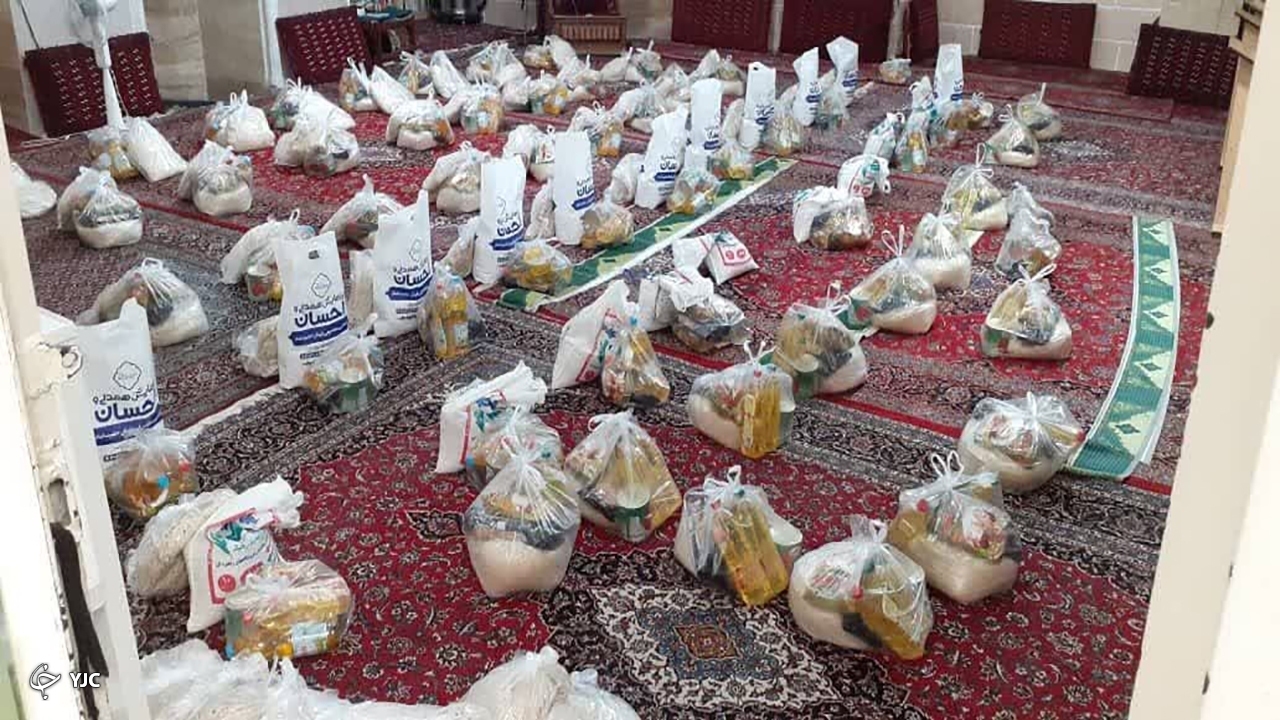 ۴۰ بسته معیشتی در بین نیازمندان مهاباد توزیع شد
