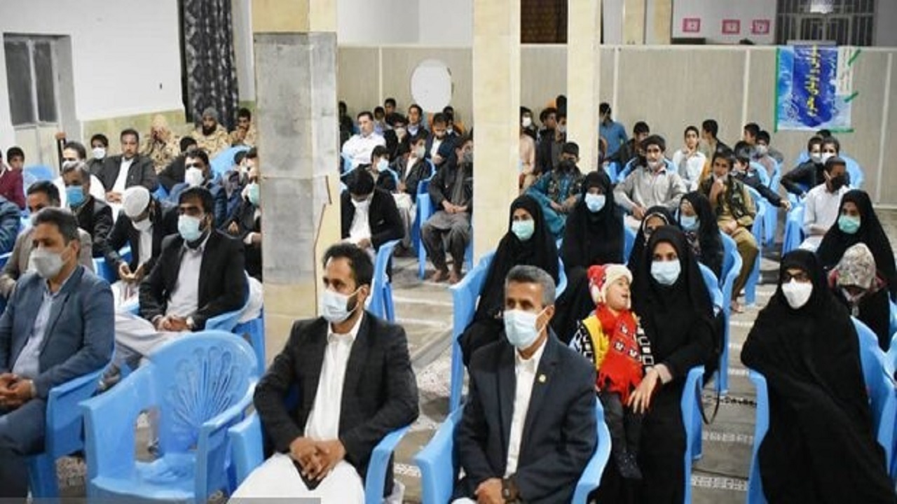 برگزاری مراسم شب شعر مقاومت با حضور اهالی فرهنگ و ادب در مهرستان