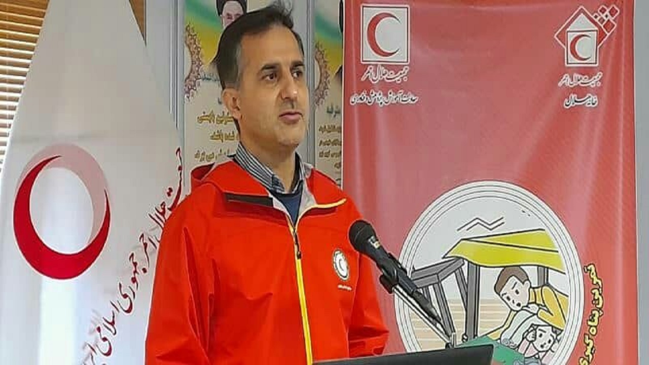 اجرای کمپین "برای هم بمانیم" در خانه‌های هلال زنجان