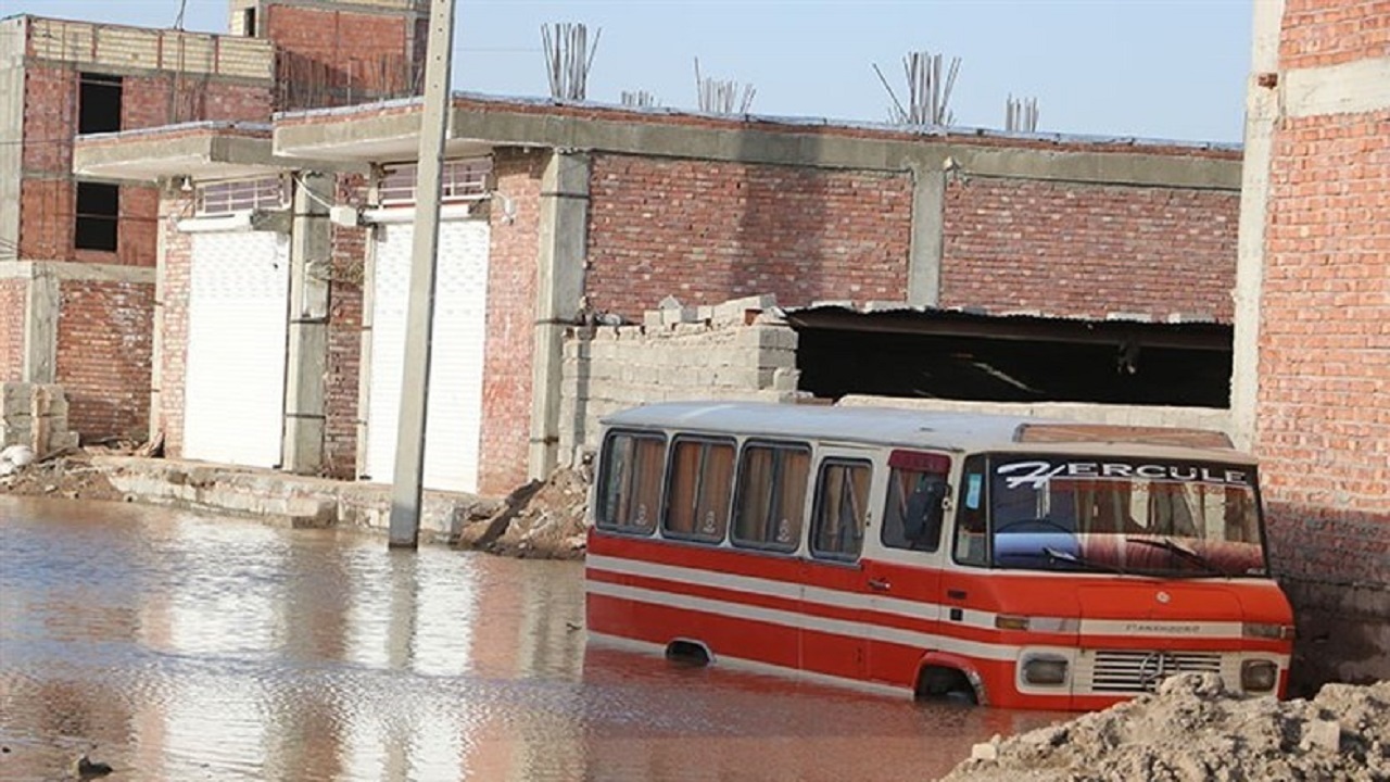 خسارت ۱۹۰۰۰ میلیاردی سیل به زیرساخت‌های بلوچستان/ ۴۰۰۰ خانه تعمیر و بازسازی می‌شود