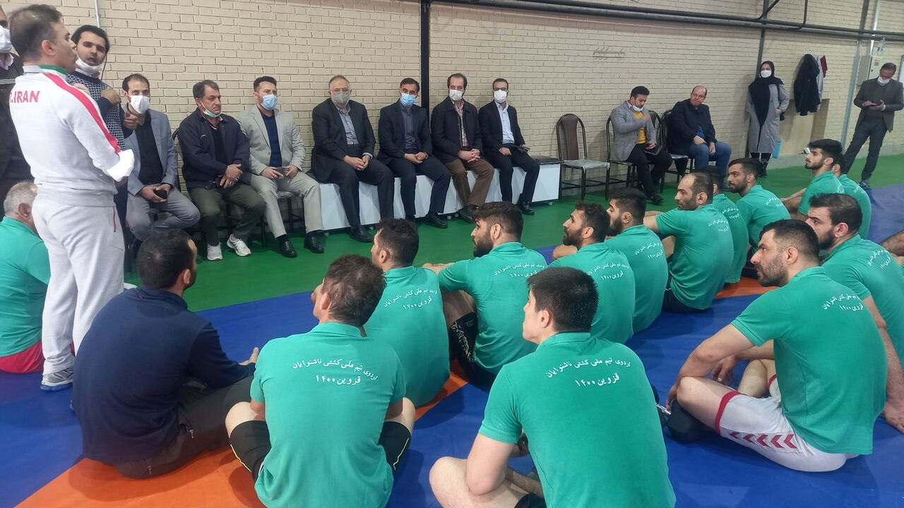بازدید استاندار قزوین از اردوی تیم ملی کشتی ناشنوایان