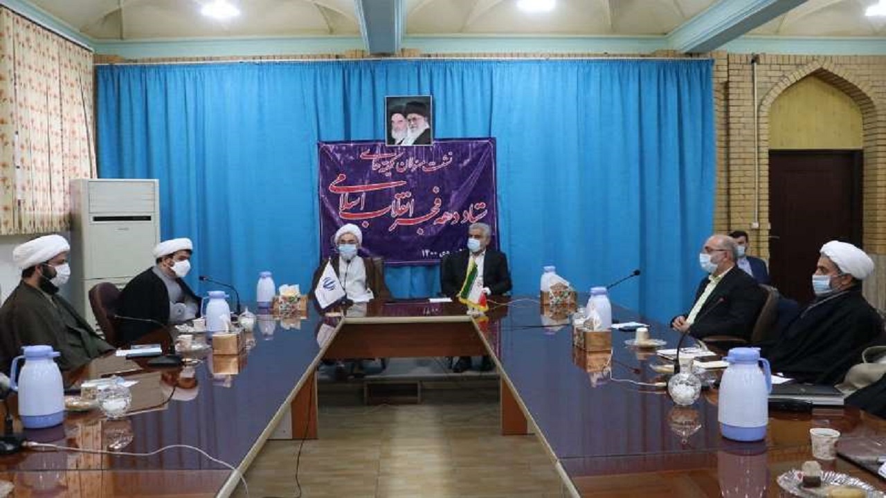 حفظ وحدت و همدلی، رمز موفقیت مردم و نظام اسلامی است
