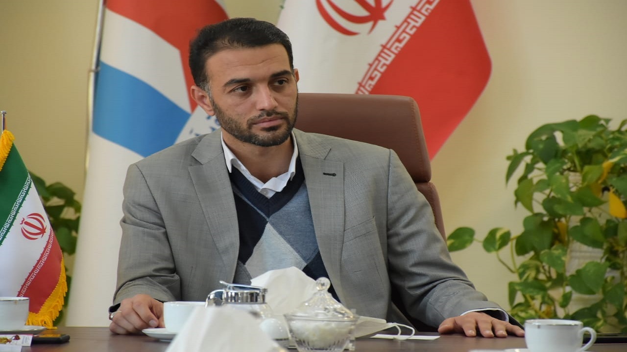 معاون سرمایه گذاری اروند از شهرک صنعتی خرمشهر بازدید کرد