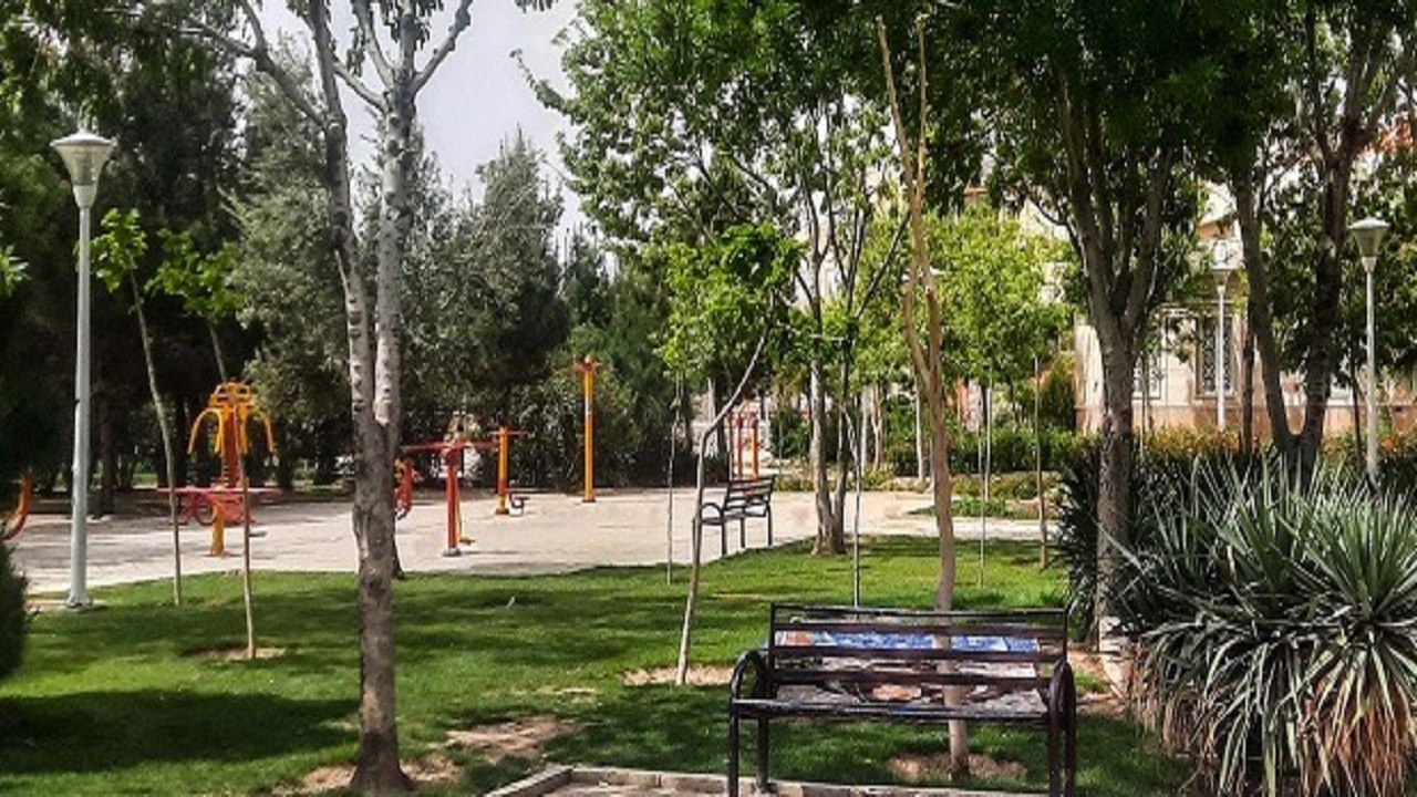 بهسازی بوستان شهید محلاتی قم تا پایان سال
