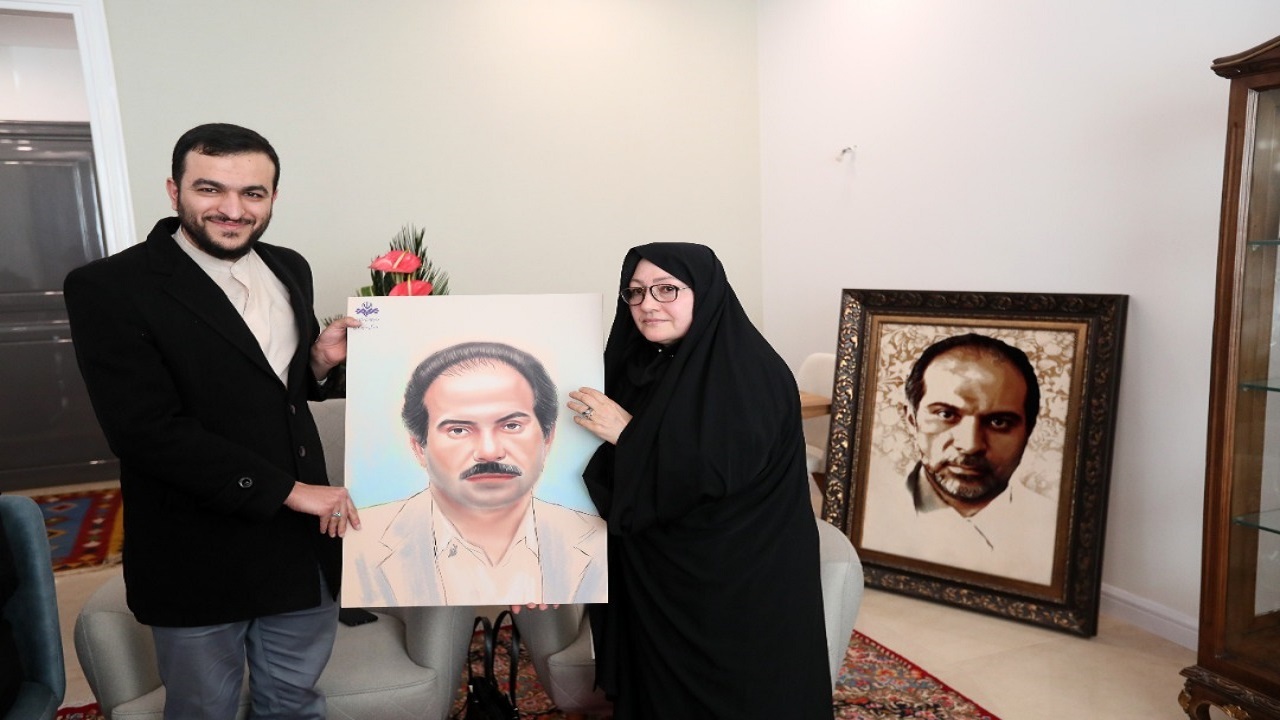 دیدار نماینده رسانه ملی با خانواده شهید مسعود علی‌محمدی