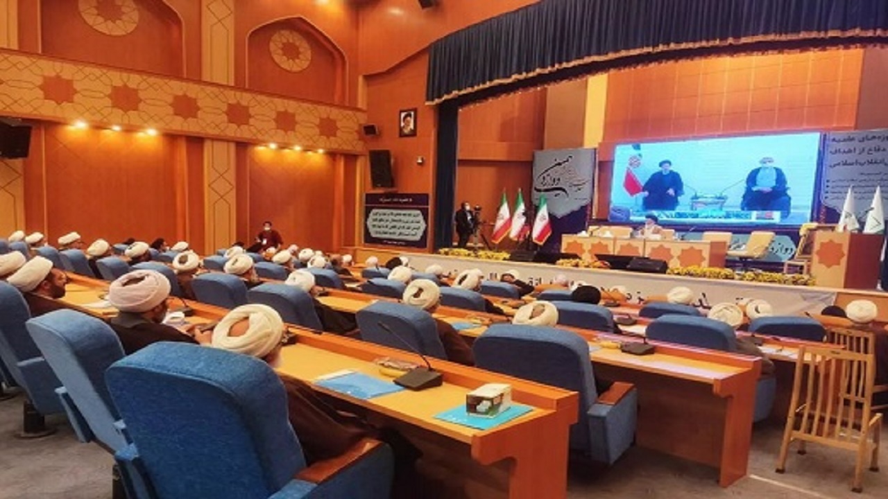 اجلاسیه دوازدهم جامعه مدرسین و علمای بلاد با سخنرانی رئیس جمهور
