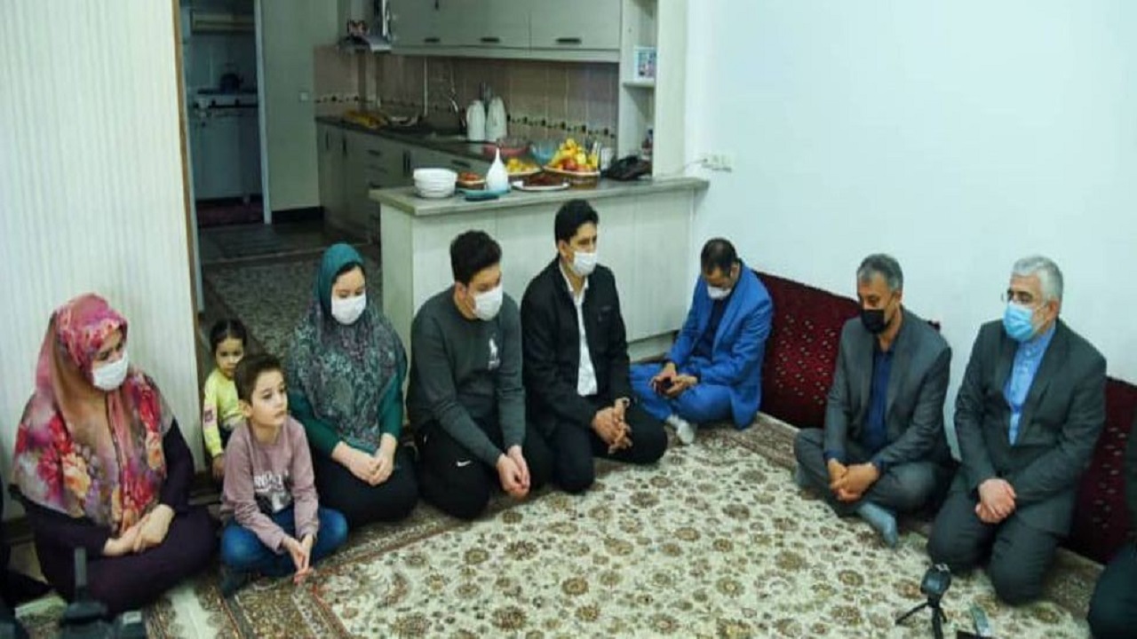دیدار استاندار گلستان با خانواده شهدای خرمالی و گل چشمه در گنبدکاووس