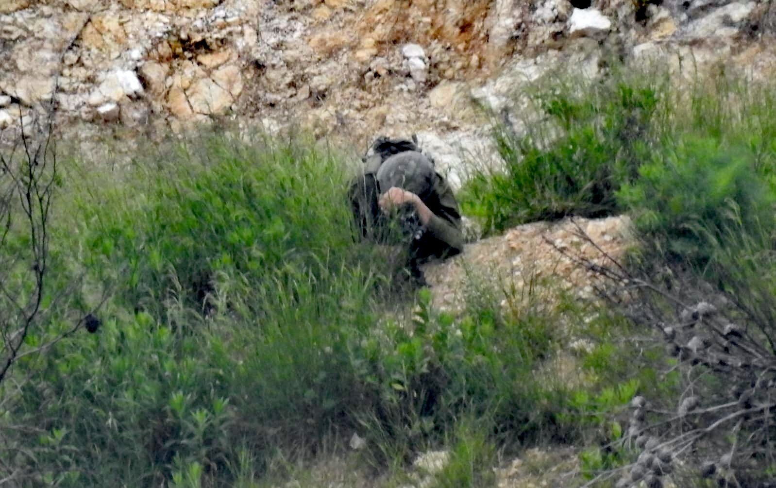 سرباز خوابیده