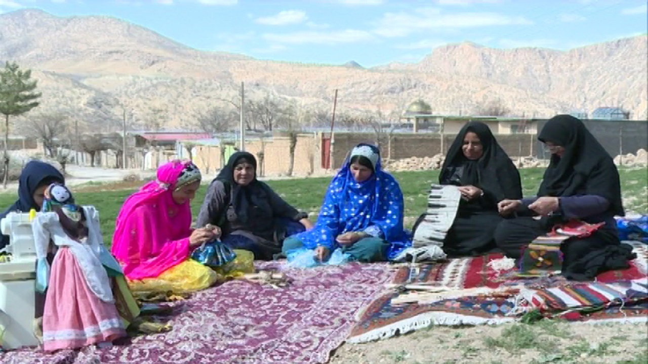 بانوان بومی
