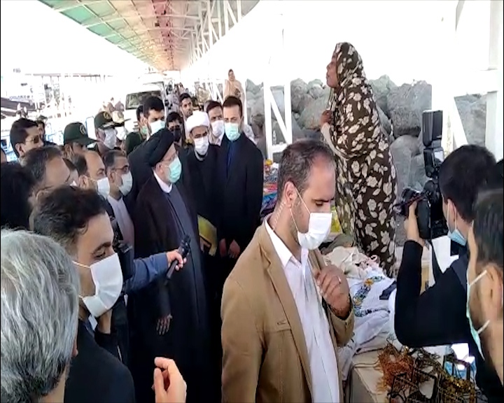 بازدید سرزده رئیس جمهور از جزیره هرمز + فیلم