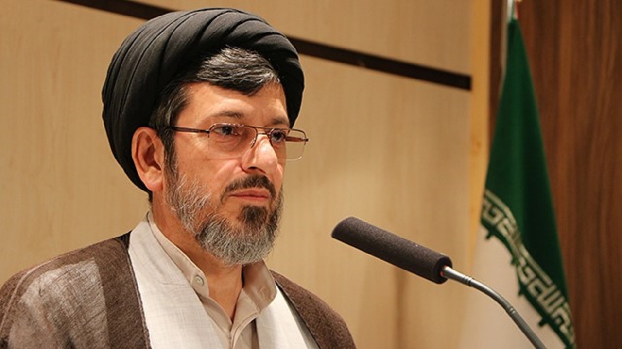 خودرو سازان داخلی هر «لگنی» را با هر قیمتی به مردم عرضه می‌کنند