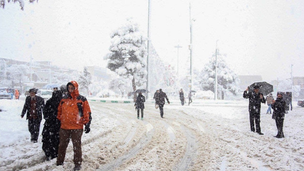 تعطیلی برخی مدارس مازندران به دلیل بارش برف
