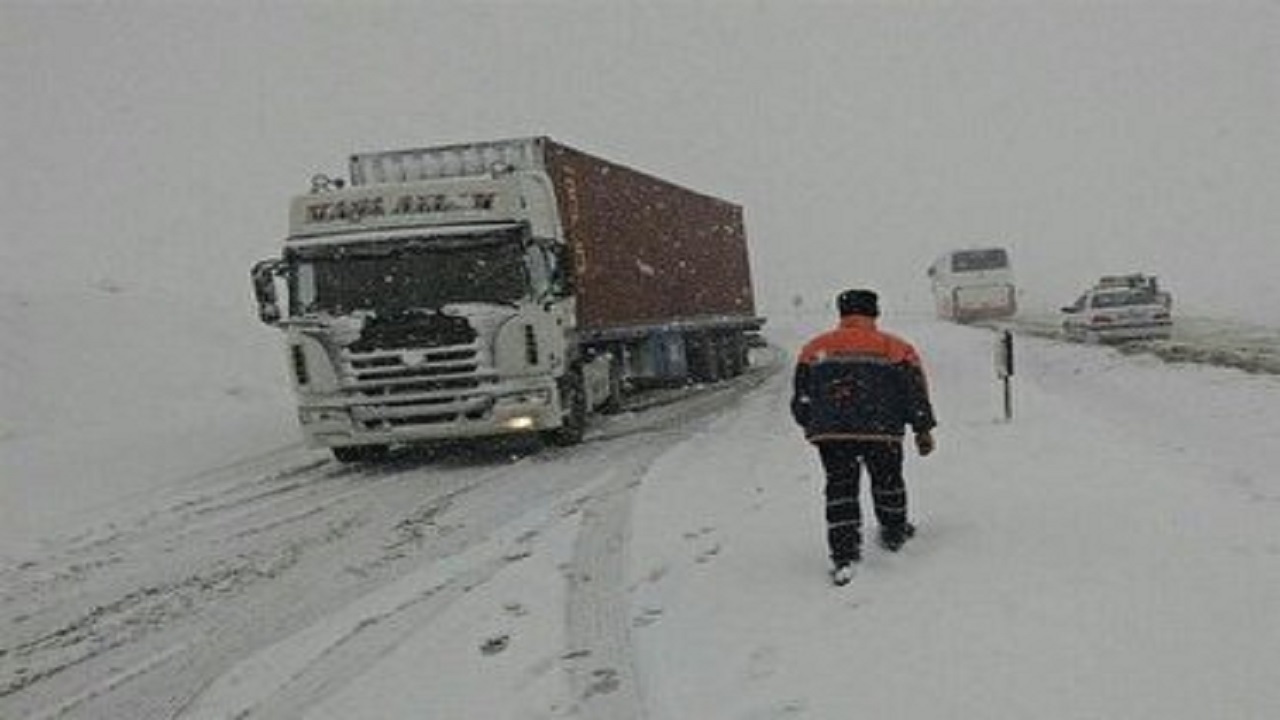 ممنوعیت تردد خودرو‌های سنگین در استان سمنان