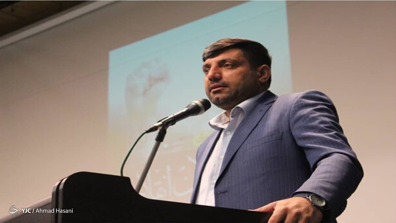 حوزه و دانشگاه مکمل یکدیگر/ لزوم همکاری حوزه و دانشگاه برای مبارزه با تهاجم فرهنگی