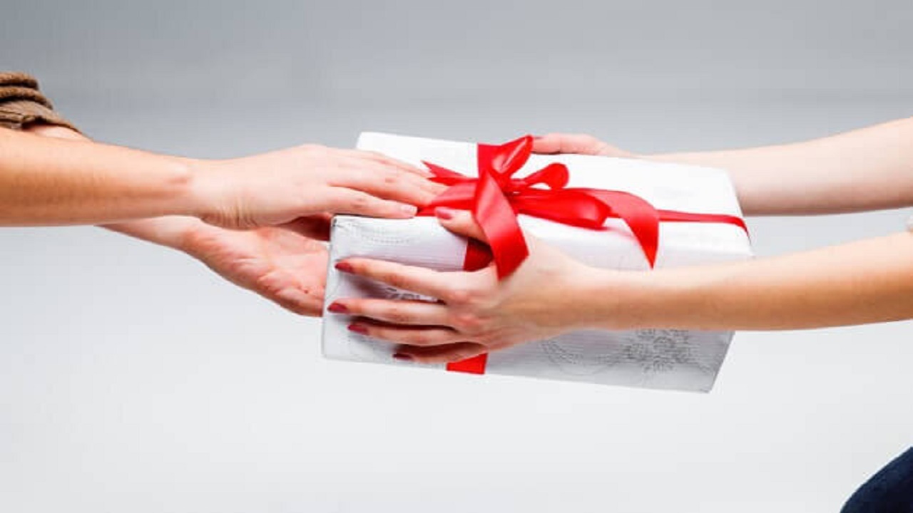 هدیه را می‌توان پس گرفت؟