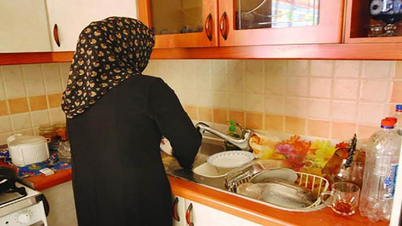 زنان خانه دار می‌توانند خود را بیمه کنند
