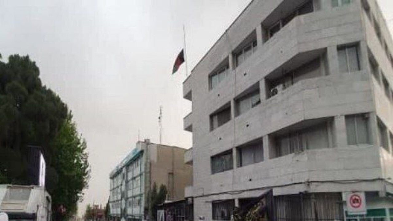 تحویل سفارت افغانستان در تهران به طالبان تکذیب شد