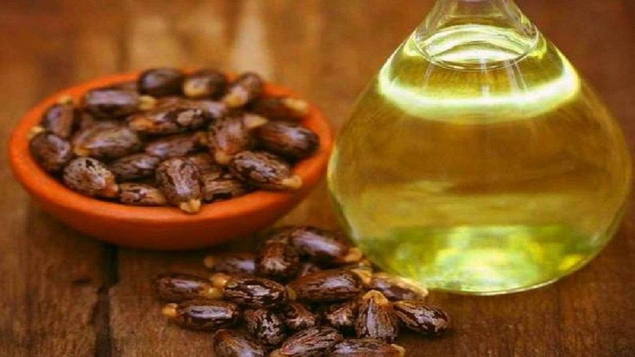 ۱۶ خاصیت درمانی روغن کرچک