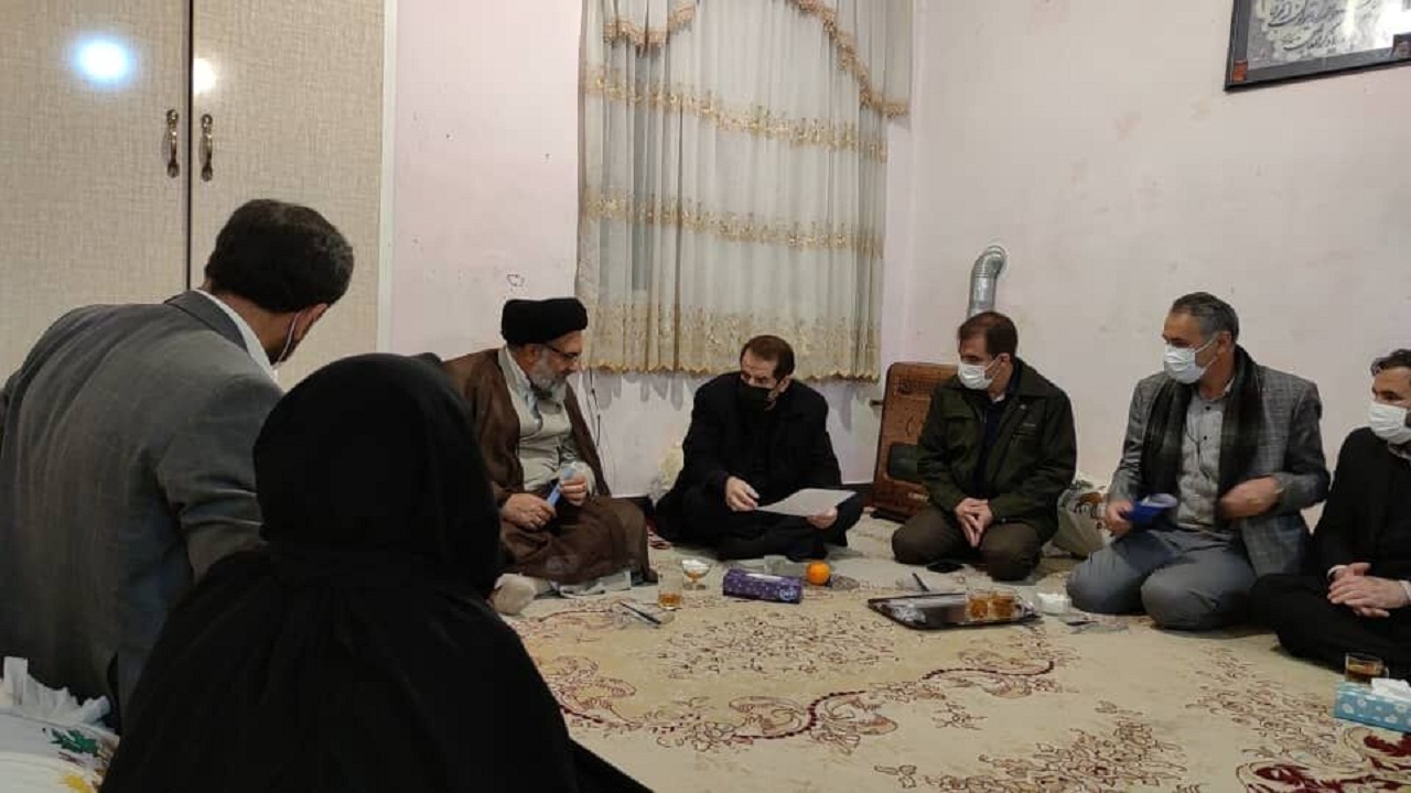 ضرورت پیگیری مشکل مسکن خانواده های شهدا در کهگیلویه و بویراحمد