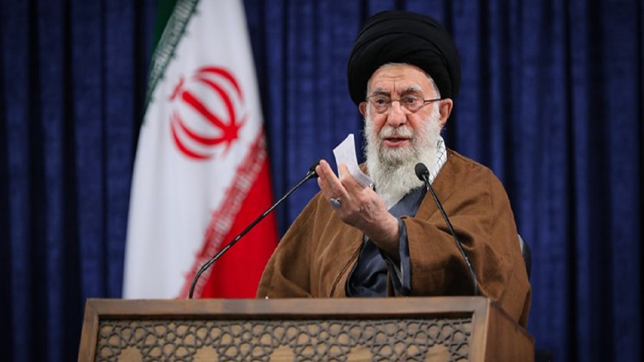 معنای مذاکره در بیانات رهبر انقلاب / اصل استکبارستیزی چگونه با مذاکرات قابل جمع است؟