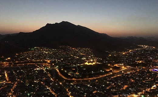 بام لرستان در تاریکی