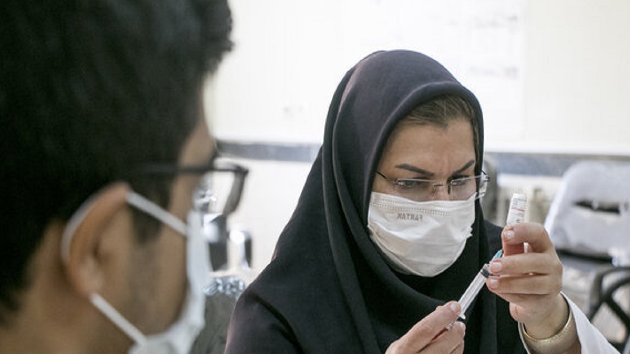 کاهش مراکز تجمیعی واکسیناسیون کرونا در اصفهان
