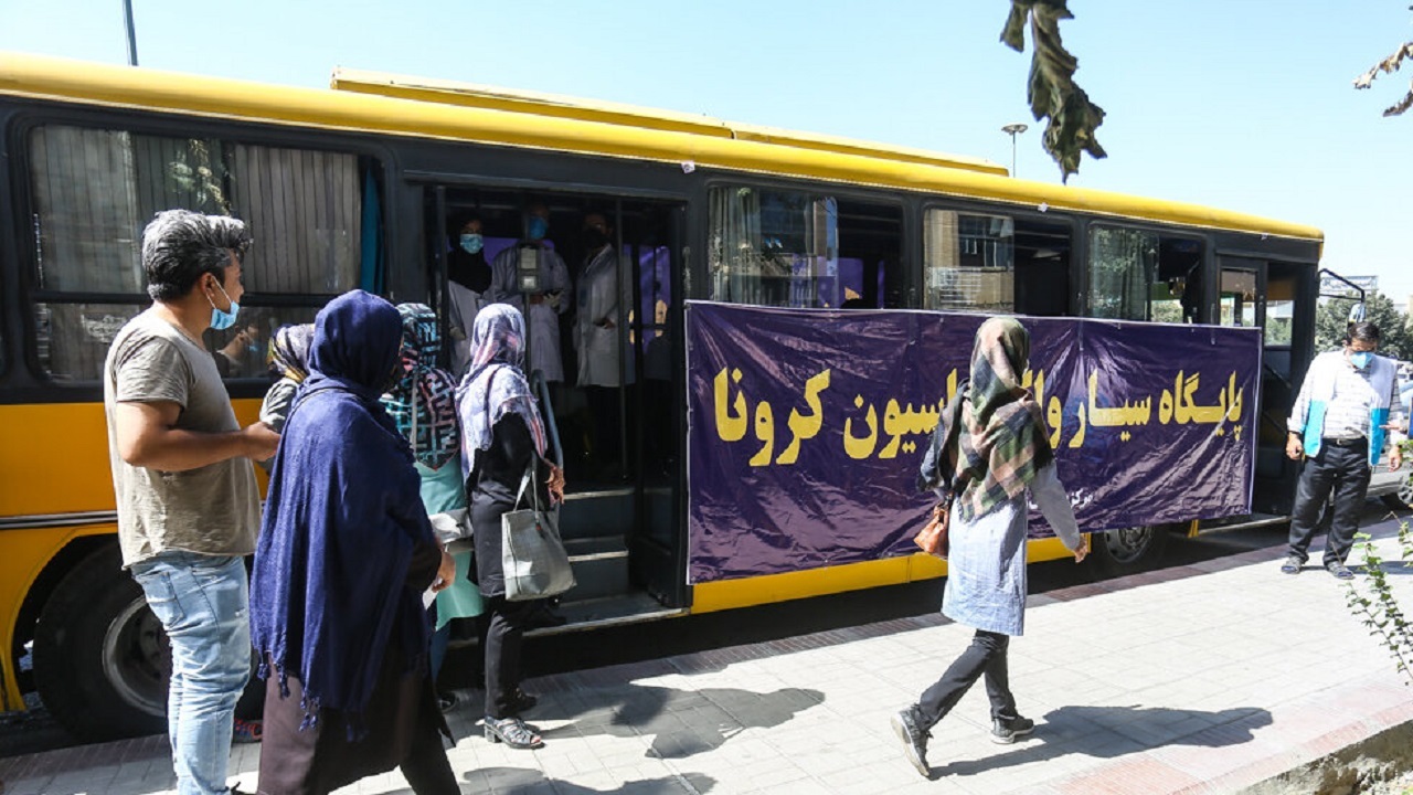 واحد‌های سیار واکسیناسیون در غرب اهواز مستقر شدند