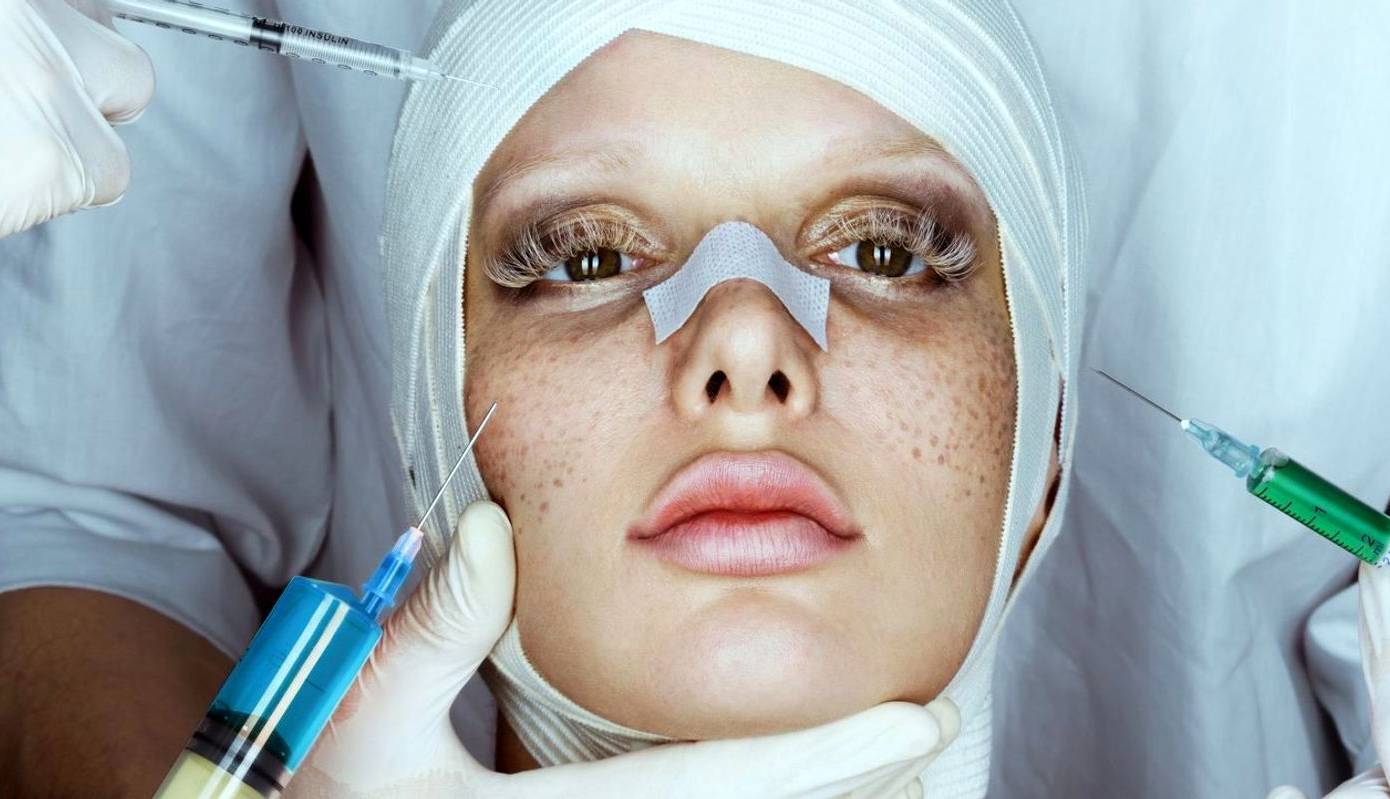 ذهن زیبا یا جراحی زیبایی؟!/ وسواس بانوان بزرگ ترین طعمه جراحی های زیبایی است