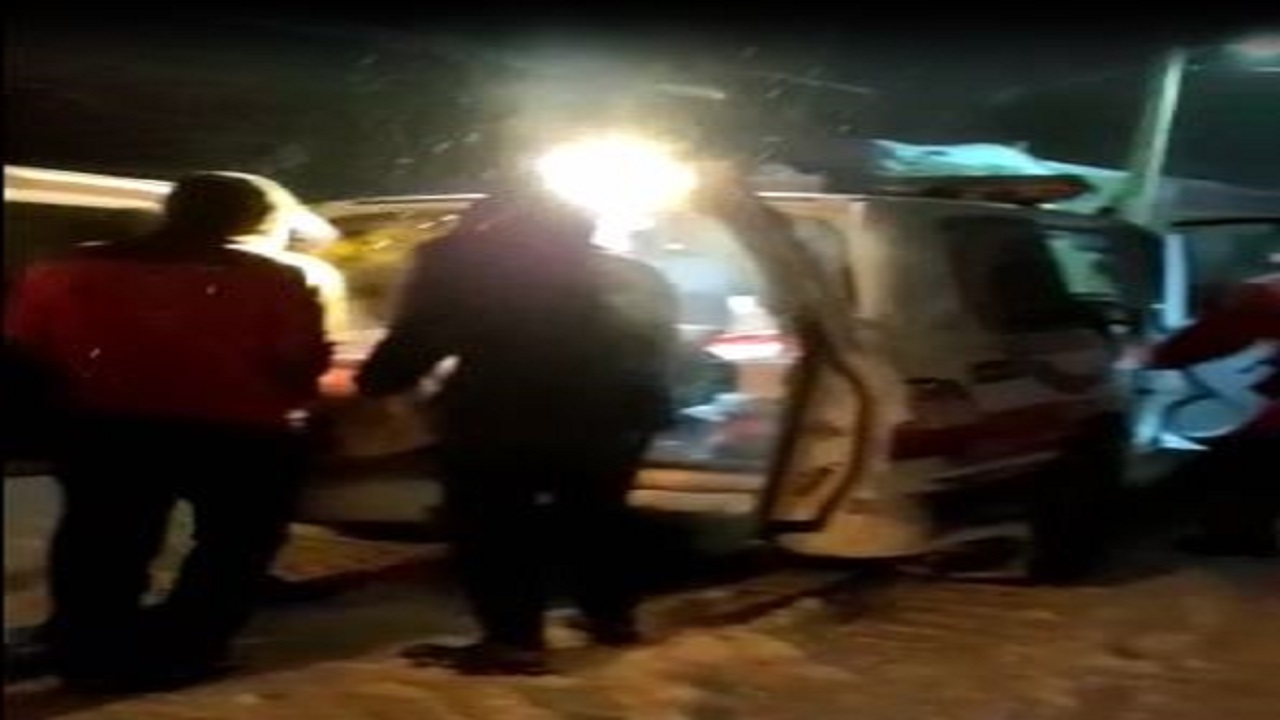 نجات جان زن ۷۵ ساله توسط نیروهای هلال احمر مهربان