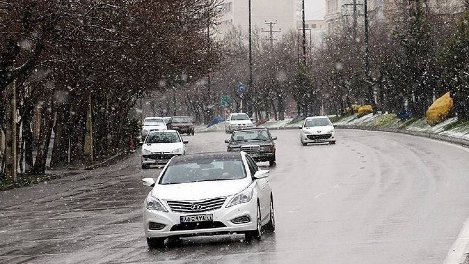 هوای تهران در وضعیت قابل قبول