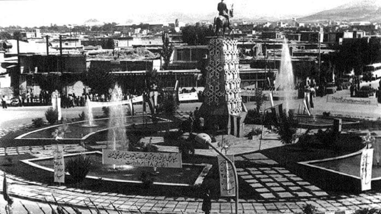 میدان انقلاب شهرکرد