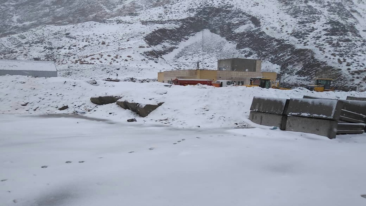 محور شهداد به کرمان، سفیدپوش شد
