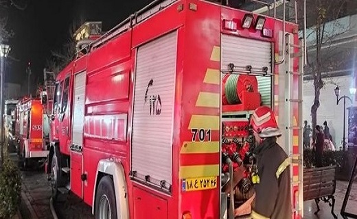 مهار آتش سوزی یک منزل مسکونی در رشت