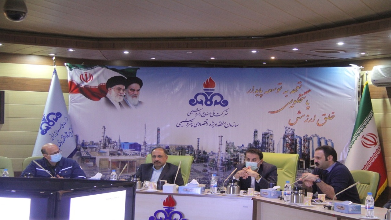 نقش مهم و اثرگذار صنعت پتروشیمی در روند توسعه صنعتی و اقتصادی