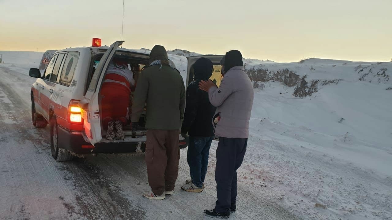 امدادرسانی به بیش از ۲ هزار گرفتار برف و کولاک در اردبیل