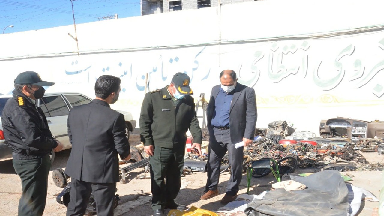 سارق و اوراقچی خودرو در چترود دستگیر شد