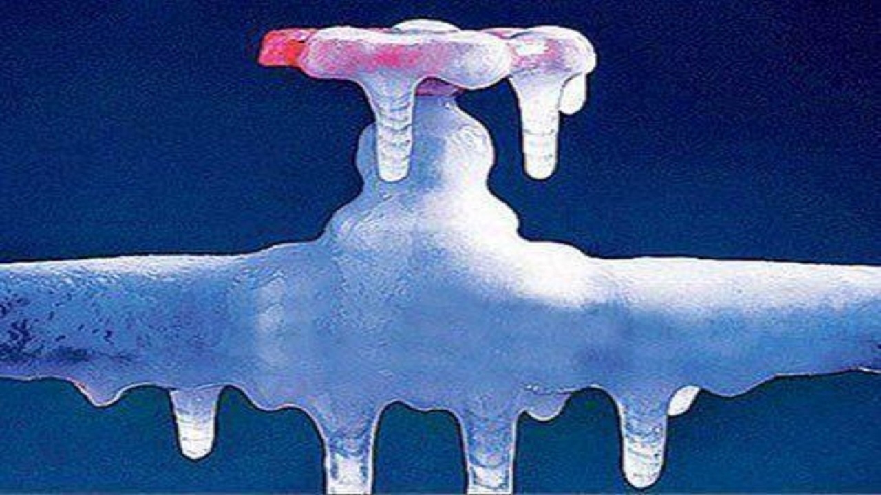 سرما موجب ترکیدگی ۳۵ کنتور در زنجان شد