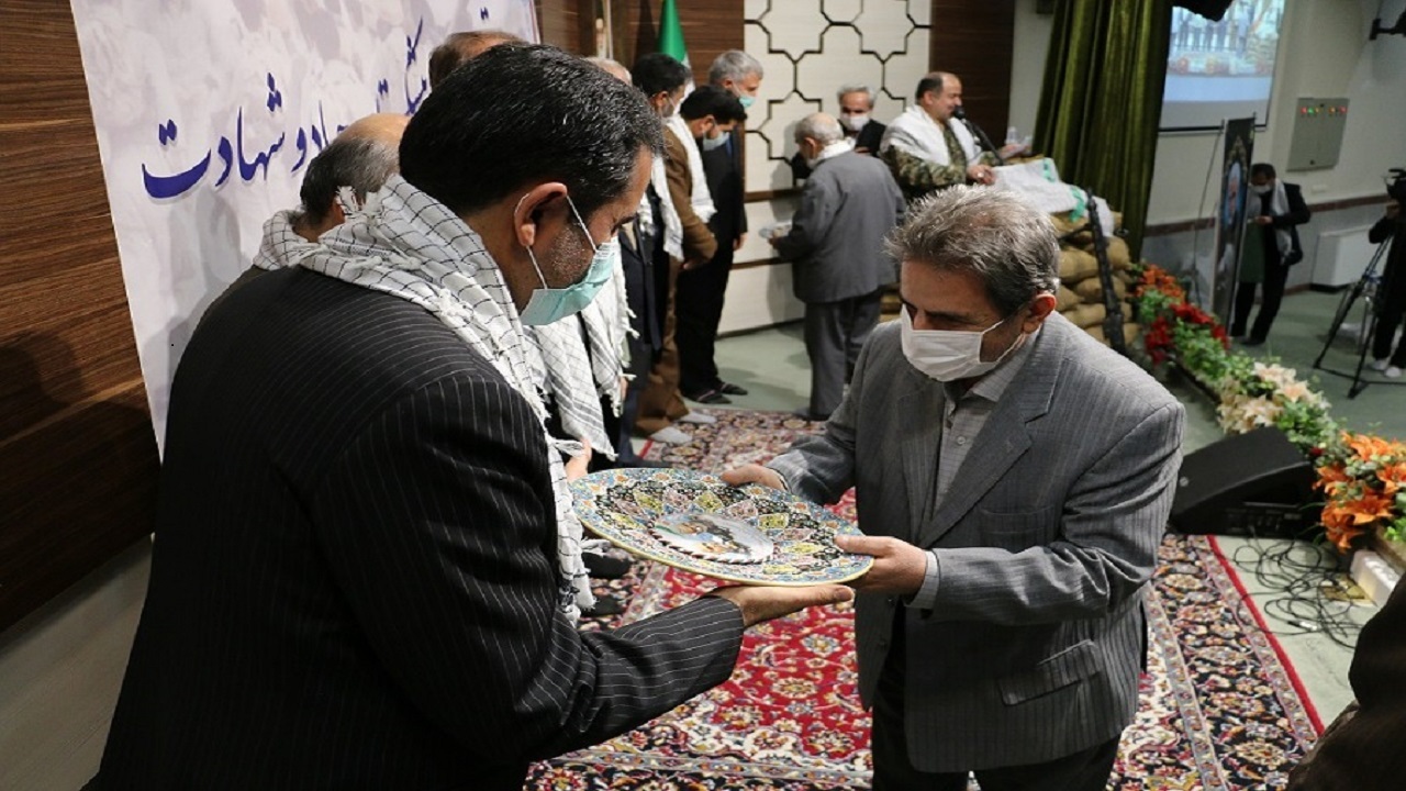 همایش تجلیل از پیشکسوتان جهاد و شهادت در همدان
