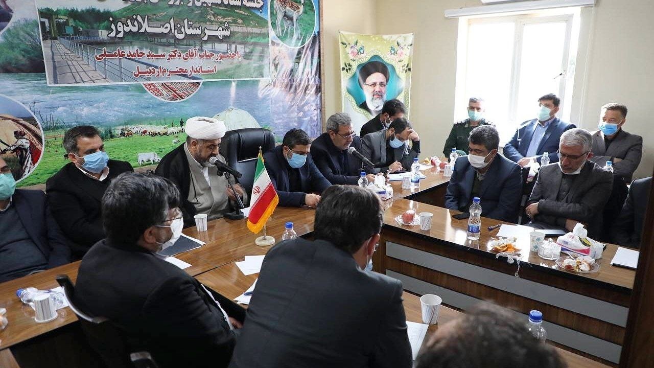 گشایش معبر مرزی اصلاندوز را پیگیری می‌کنیم