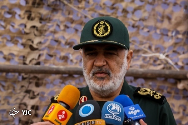 پنحمین روز رزمایش سپاه پاسداران/ شلیک همزمان ۱۶ فروند موشک بالستیک پنحمین روز رزمایش سپاه پاسداران/ شلیک همزمان ۱۶ فروند موشک بالستیک