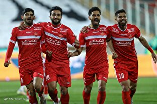 لیگ برتر فوتبال/ پرسپولیس ۲ - ذوب آهن ۰