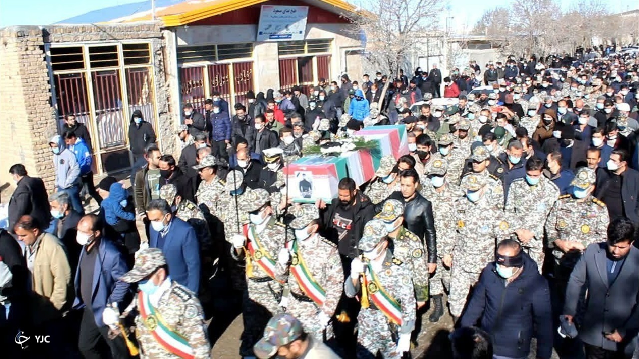 خاکسپاری شهید رضا خواجوی در غیاث آباد فراهان