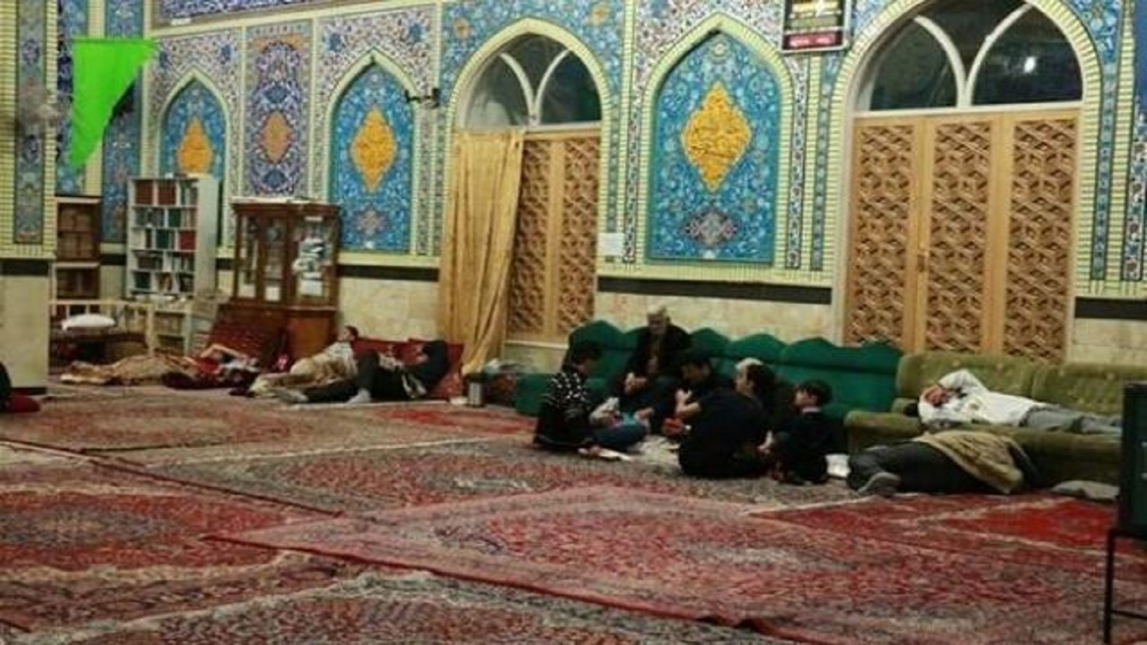 اسکان ۲۰۰ مسافر در گردنه اسدآباد
