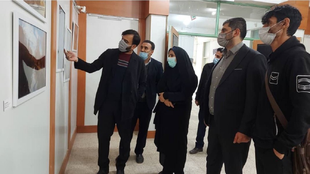 برپایی نمایشگاه عکس گروهی پاییز در لردگان
