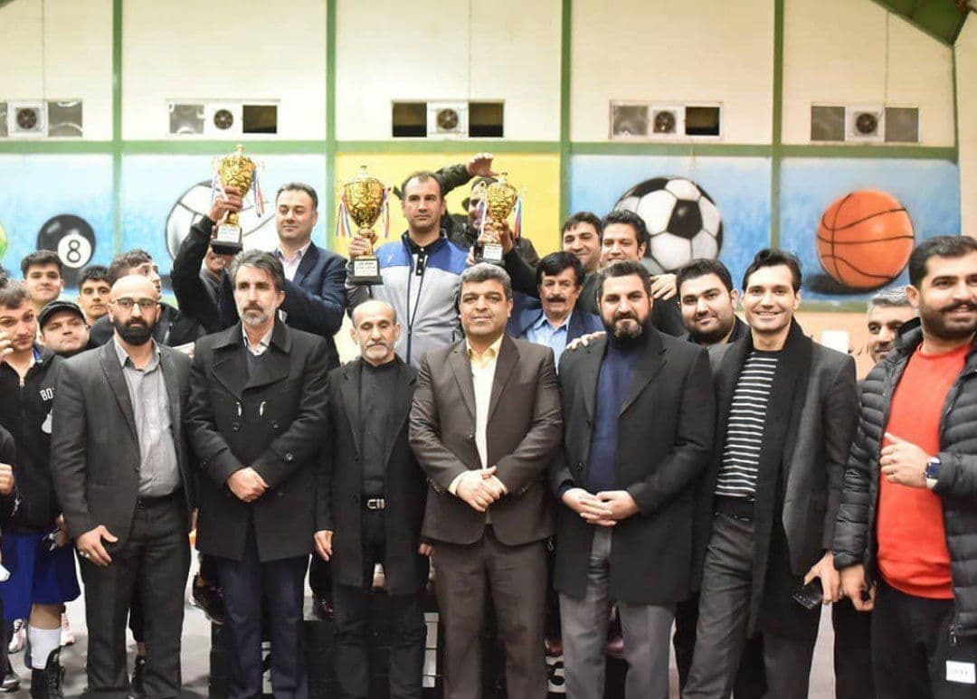 مشتزنان ساروی قهرمان بوکس مازندران شدند