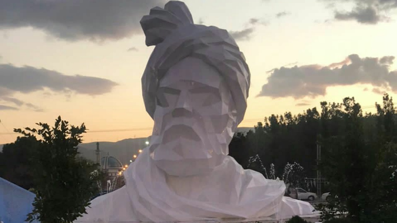 آیین رونمایی از سردیس بزرگ فردوسی در دانشگاه فردوسی مشهد