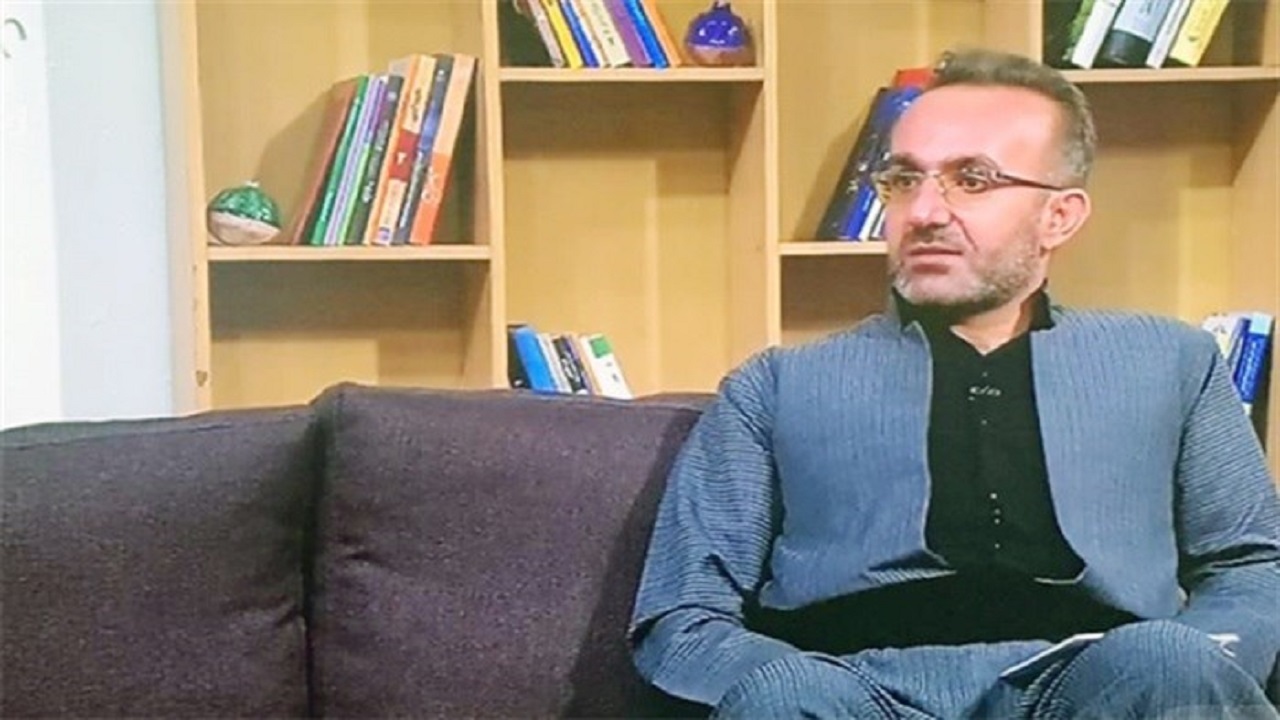 جای کتابی درباره ایثار و شهادت در مدارس خالی است