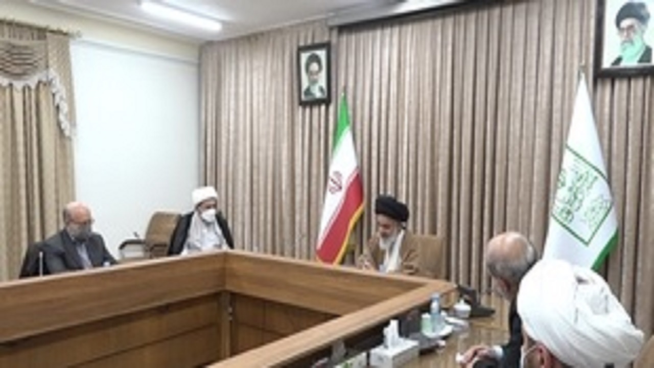 باید فرهنگ انقلاب اسلامی در دنیا غالب شود