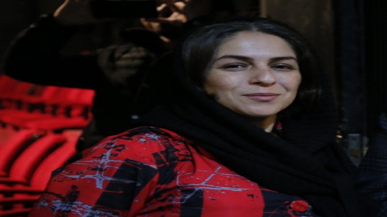 نشان دادن تاثیرات مسائل اقتصادی بر روابط خانوادگی در «قصه ظهر جمعه»