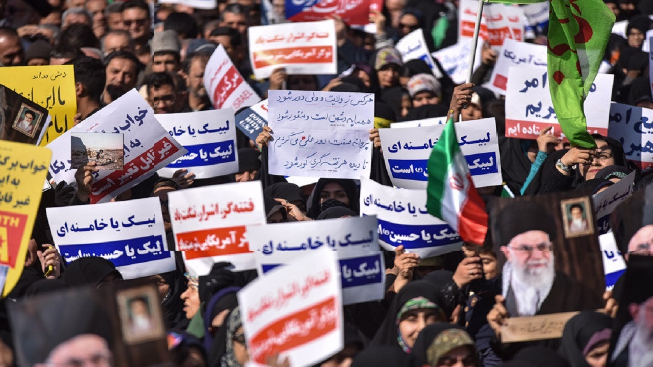 روایت فتنه ۸۸ از زبان امام جمعه موقت پایتخت دفاع مقدس/روزی که مردم اهواز کفن پوش به میدان آمدند و تاریخ ساز شدند